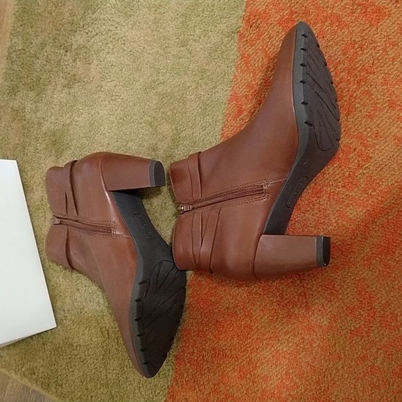 Anne Klein Genuine Leather Cognac Brown Booties 8.5 M - Picture 3 of 10
